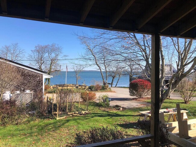 Vista desde la terraza trasera - 7 Old Orchard Ln