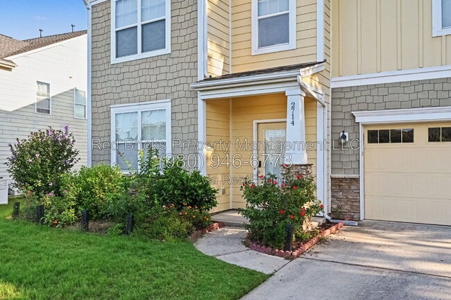 Building Photo - 2714 Aldergrove Rd