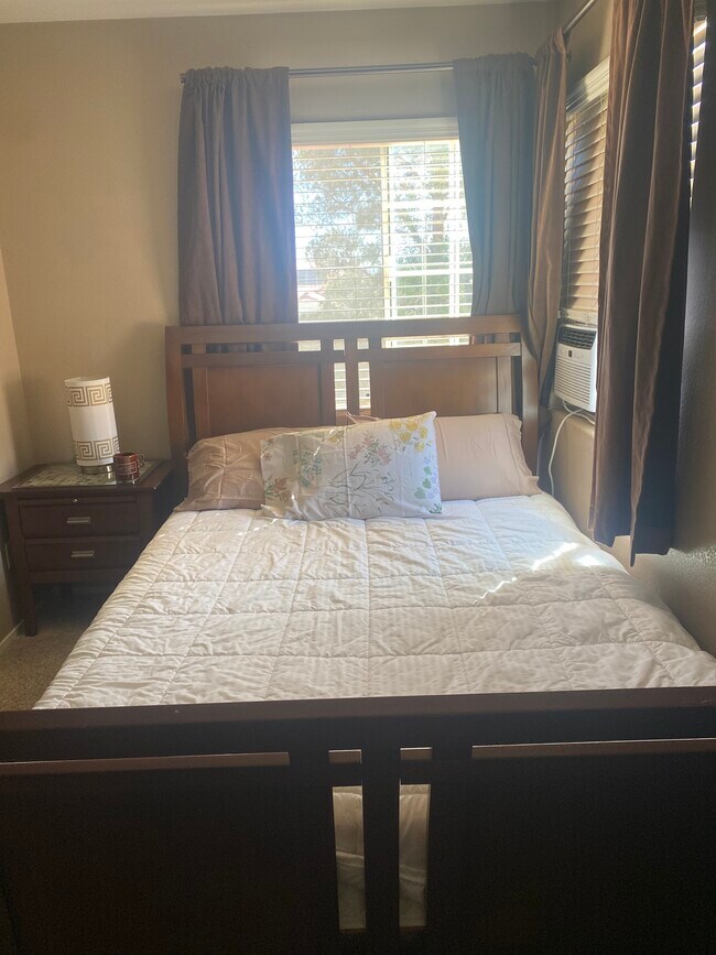 Room View of Bed and Window - 1317 Olvera way