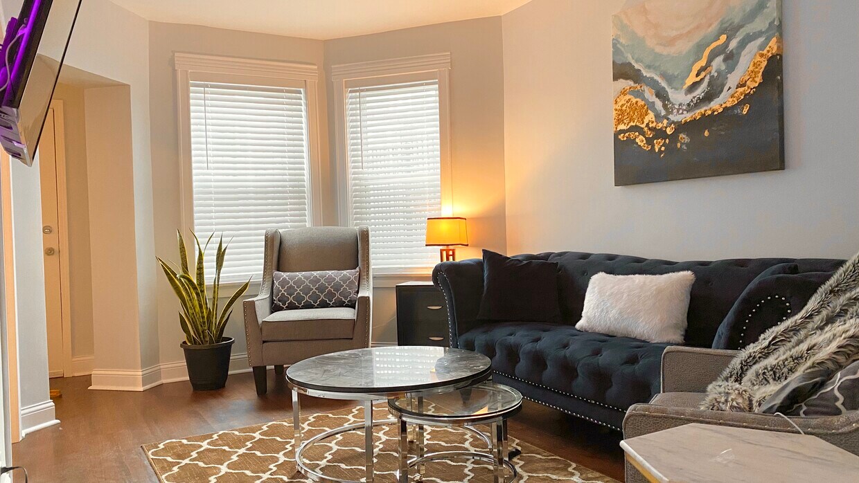 Foto principal - 3125 W 41st Pl