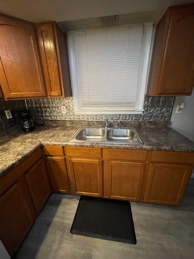 Foto del edificio - 1024 N Jefferson St