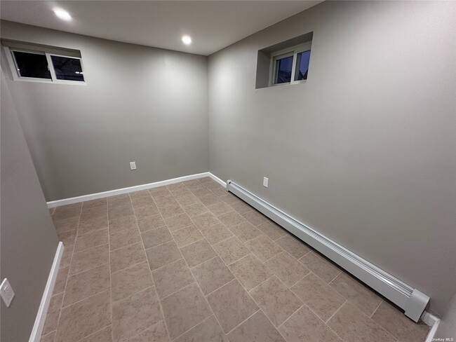 Foto del edificio - 218-24 134th Rd