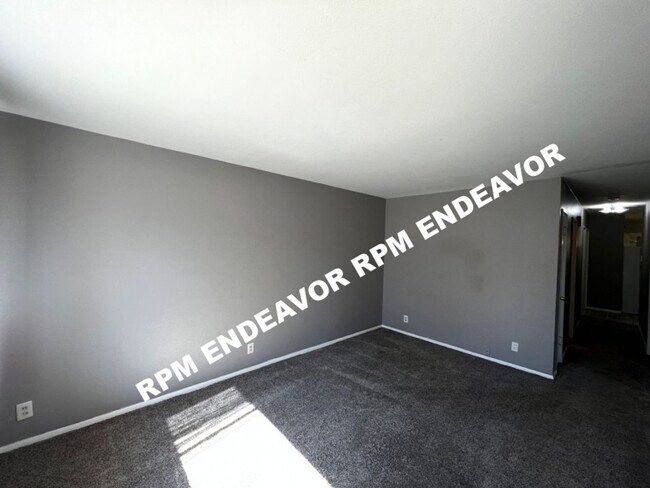 Foto del edificio - 3/1 Available Now!!