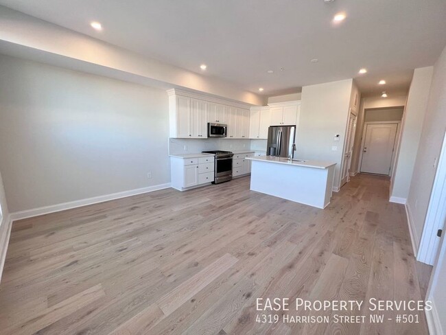 Foto del edificio - 4319 Harrison St NW