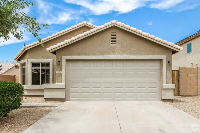 Building Photo - 3910 N 125th Dr