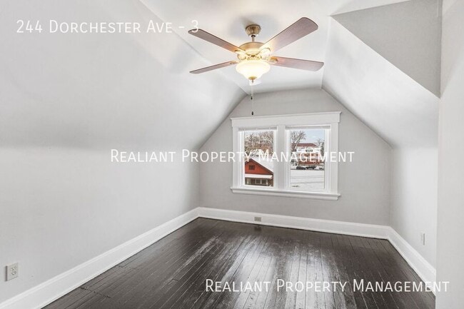 Foto del edificio - 244 Dorchester Ave