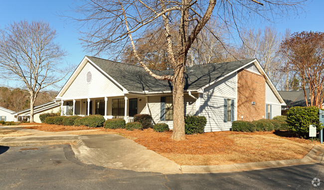 Building Photo - Laurelwood Apartments I & II