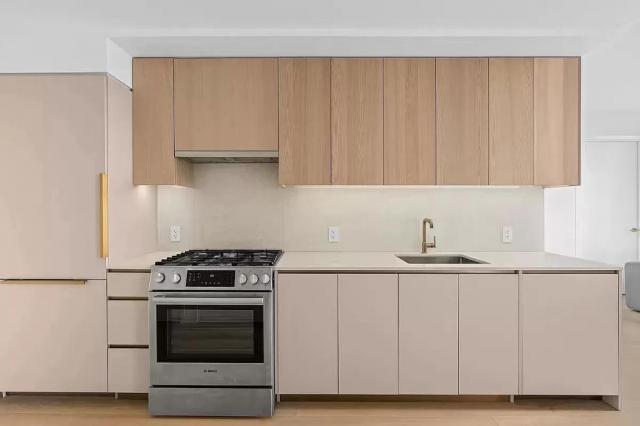 Foto del edificio - 2 bedroom in Queens NY 11101