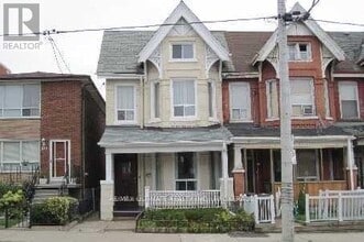 Building Photo - 577 Dufferin St