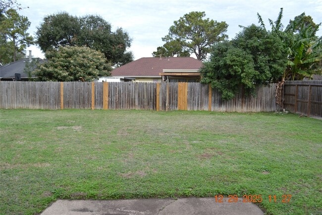 Building Photo - 16430 Canario Dr