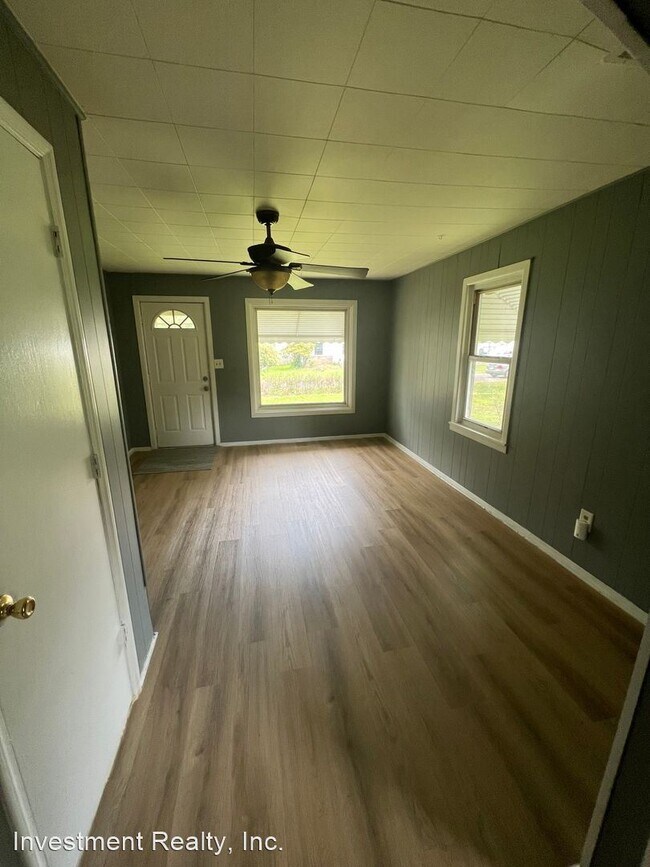 Building Photo - 2 br, 1 bath House - 2632 W Lincoln St