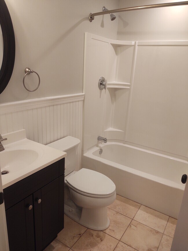 Building Photo - 6656 Beeler Dr