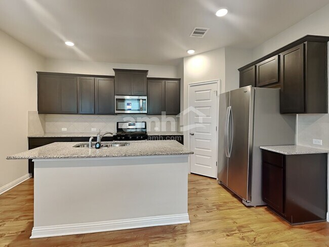 Building Photo - 8108 Cottage Rose Drive