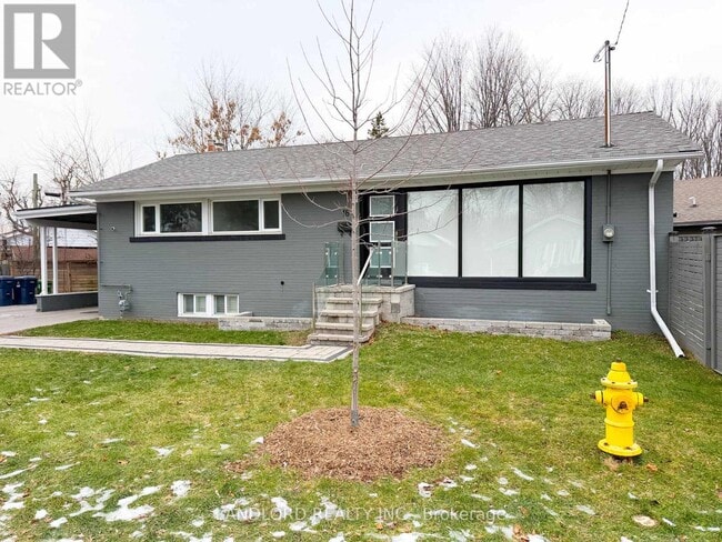 Photo du bâtiment - 18 Deerfield Rd