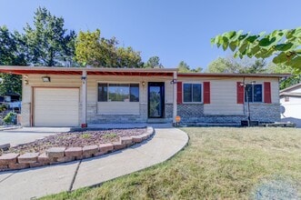 Building Photo - 5311 Grove Ave