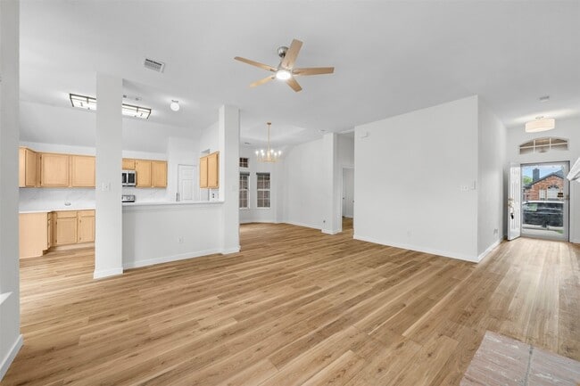 Photo - 3841 Pine Valley Dr House