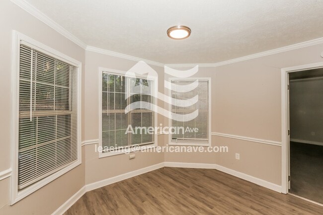 Building Photo - 111 Formosa Dr
