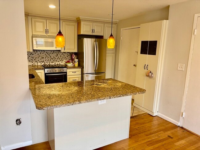 Building Photo - 2192 Massachusetts Ave