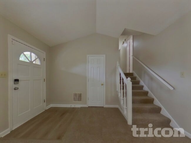 Building Photo - 178 Nicole Dr