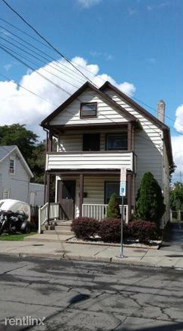 Primary Photo - 2 br, 1 bath Apartment - 75 Pine street