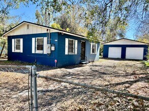 Building Photo - 1360 W 21st St