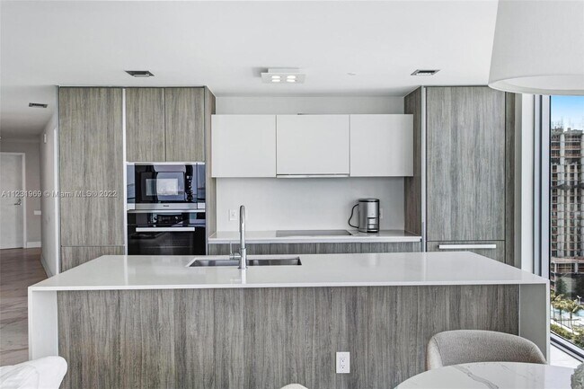 Foto del edificio - 2900 NE 7th Ave