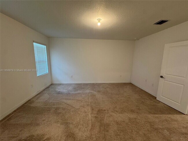 Foto del edificio - 1780 SE 9th Ave