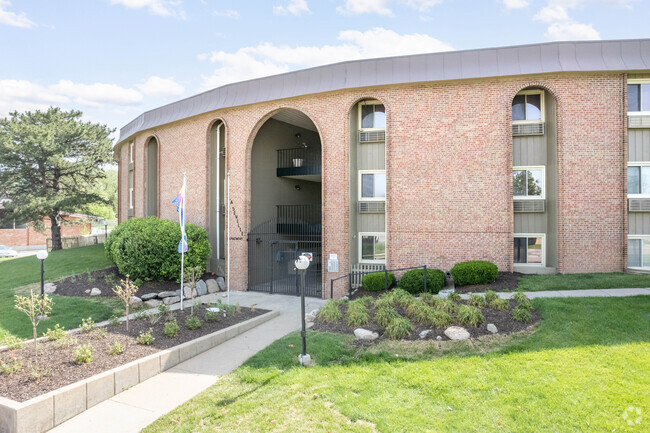 Building Photo - Rosecliff Apartments