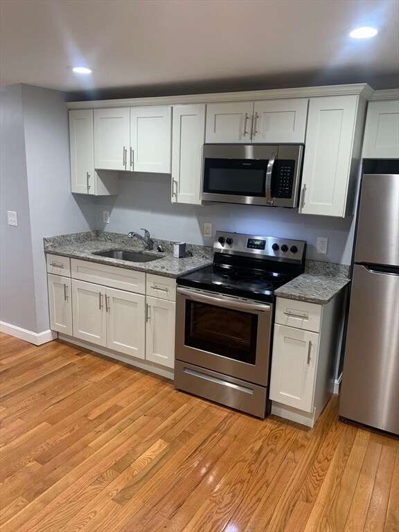 Building Photo - 16 Sycamore St