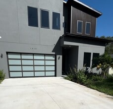 Building Photo - 3615 Anderson Ave
