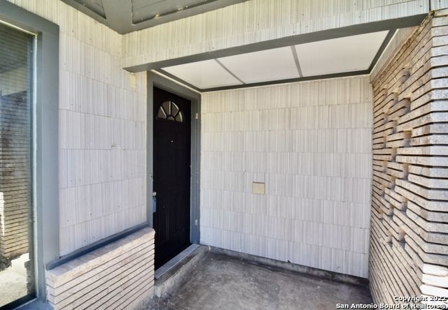 Building Photo - 479 HIALEAH AVE