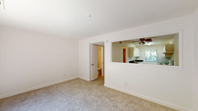 Building Photo - 18223 Happy Ln