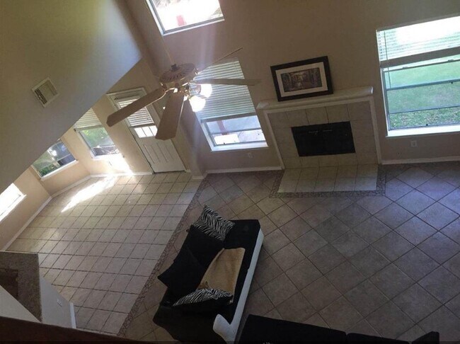 Building Photo - 2903 Surrey Trail Ln