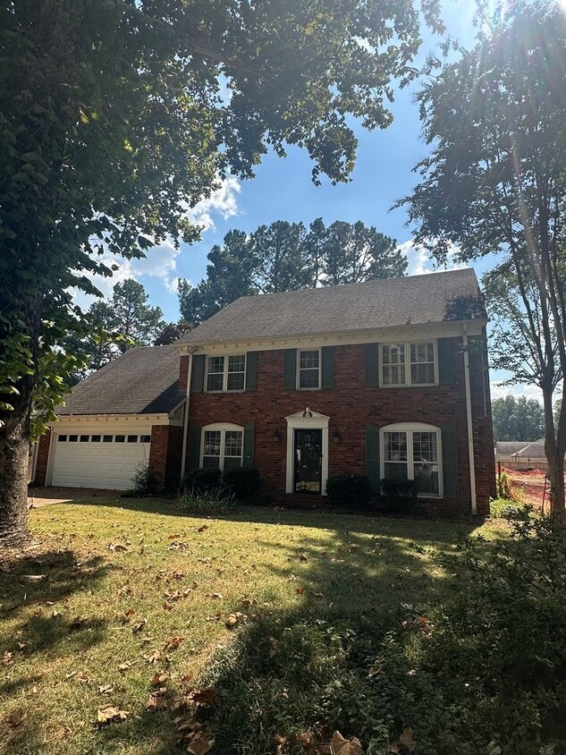 Primary Photo - 4BD/3.5BA Germantown Charmer!