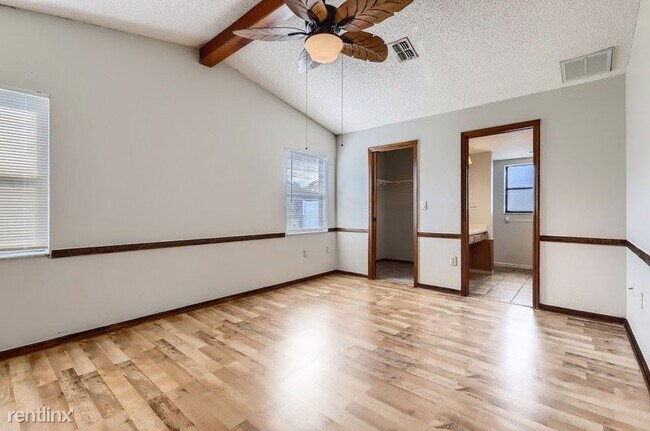 Building Photo - 3 br, 2 bath House - 14074 Oleta Street UNIT