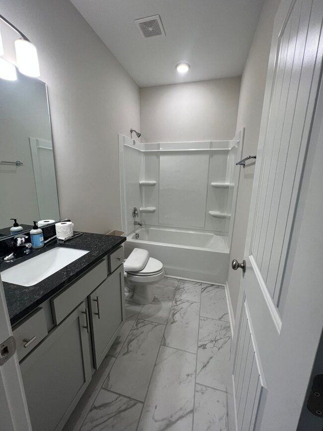 Building Photo - 105 Keats Grove Ct