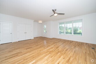 Building Photo - 3800 Lands End Ct