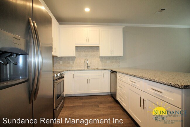 Building Photo - 3 br, 2.5 bath House - 1813 Stable Lane