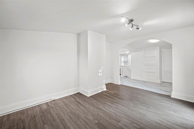 Building Photo - 46 N High St