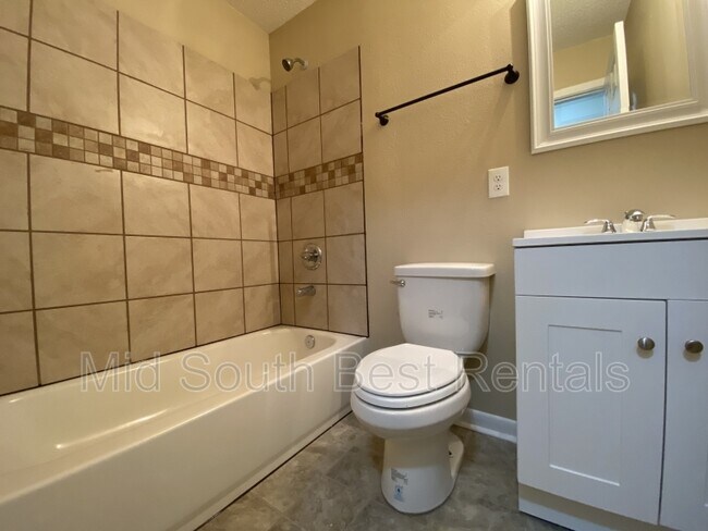 Foto del edificio - 2413 Lehigh Dr