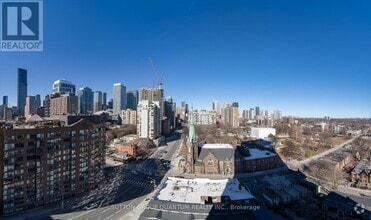 Building Photo - 319-1319 Jarvis St