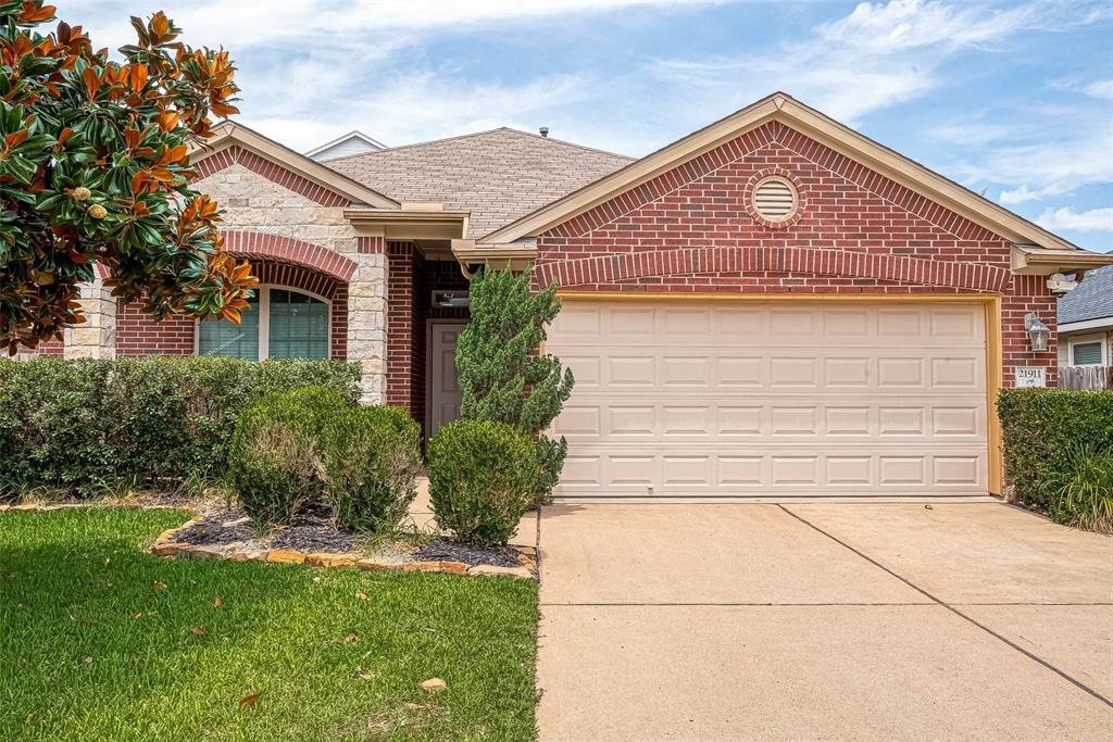 Foto principal - 21911 Saragosa Pond Ln