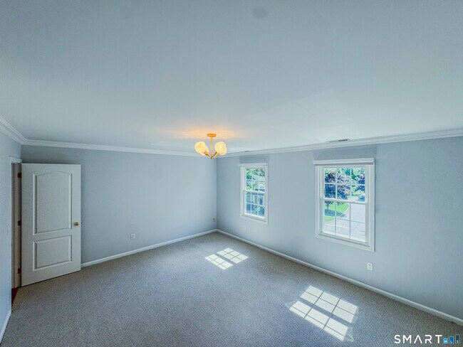 Foto del edificio - 123 Governor Trumbull Way