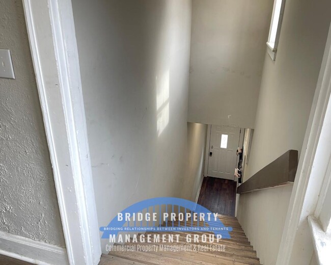 Foto del edificio - 922 Wildwood Ave SE