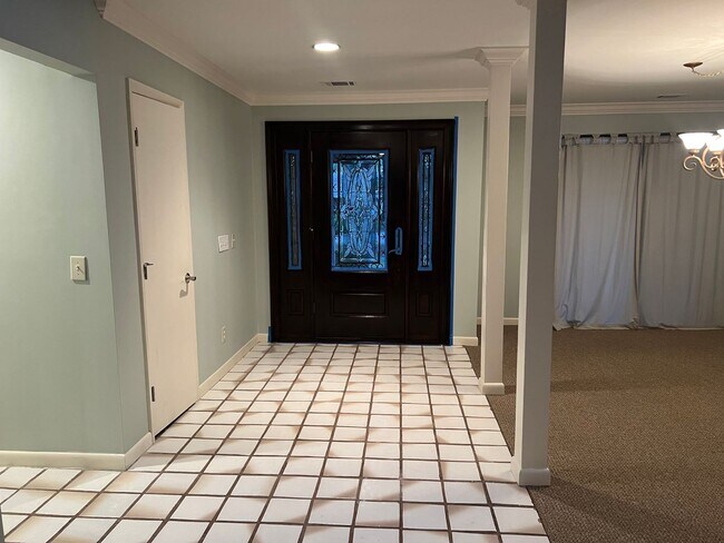 Building Photo - One-Level Home in Sea Pines!