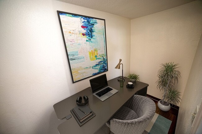 Interior Photo - AVID Uptown