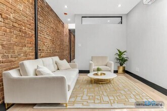 Building Photo - 438 W 52nd St
