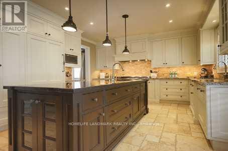 Building Photo - 2156 Heathcliff Ct