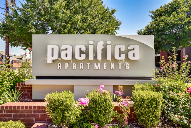 Building Photo - Pacifica