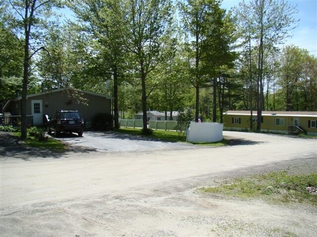 Building Photo - 1151 Middle Rd